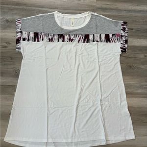 3X, shirt with print. New in package, opened for pics and measurements,